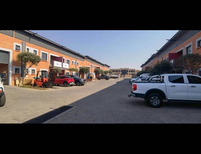 INDUSTRIAL PROPERTY TO RENT IN N4 GATEWAY INDUSTRIAL PARK
